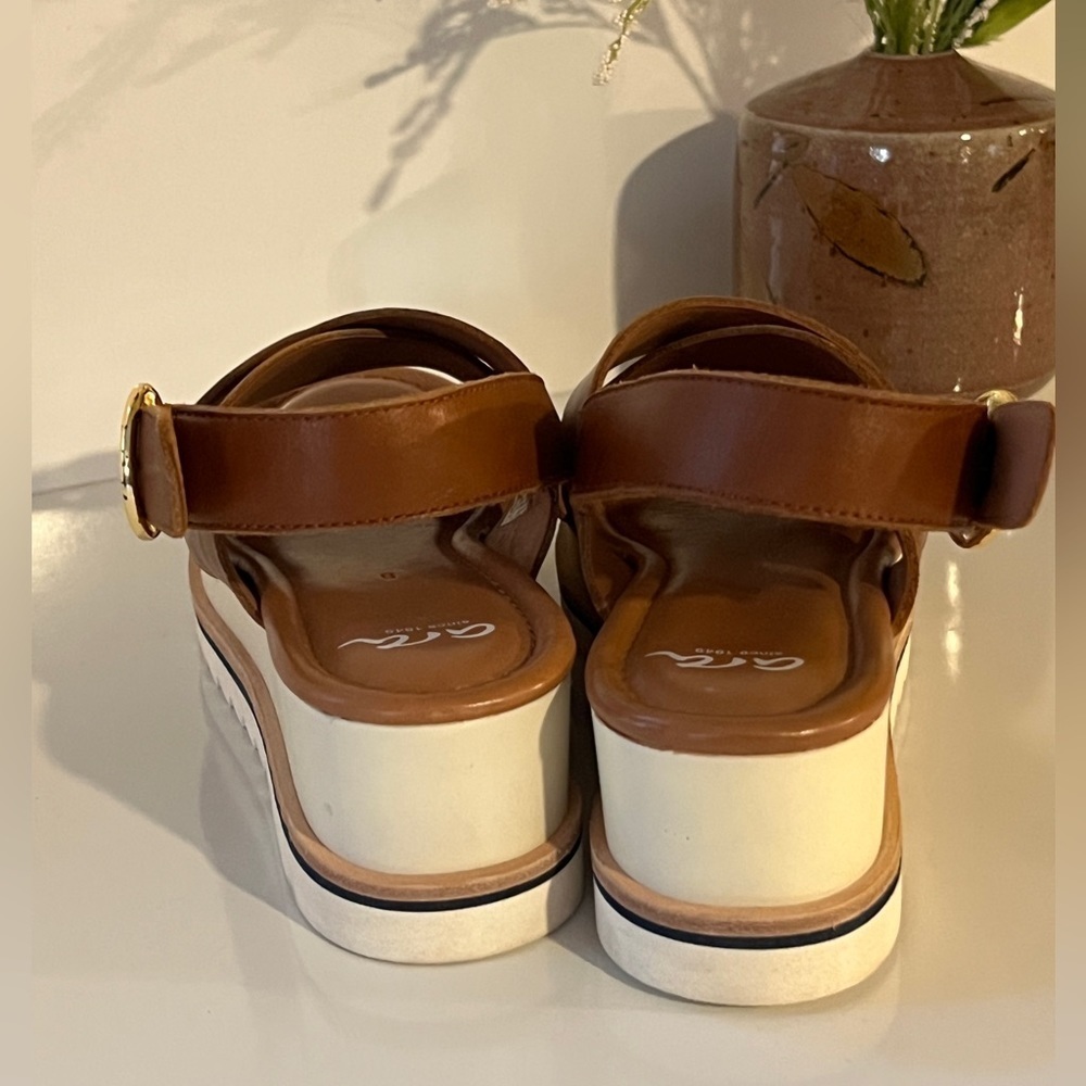 ARA Camel leather sling back platform sandal size 7.5 - Picture 9 of 9